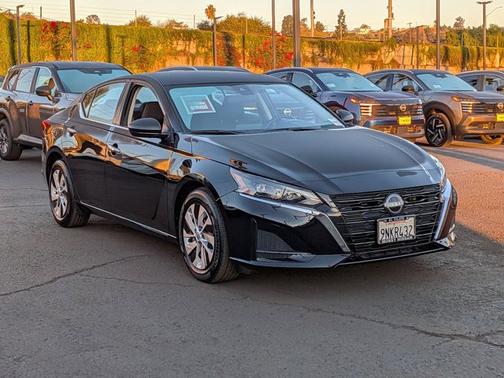 2025 Nissan Altima S