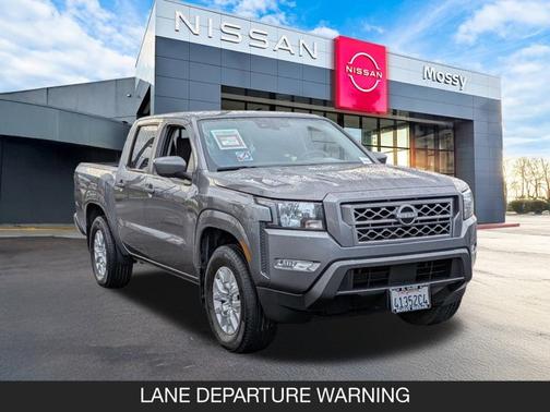 2023 Nissan Frontier SV