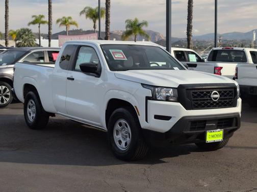 2024 Nissan Frontier S