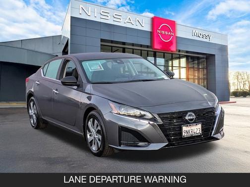 2025 Nissan Altima S