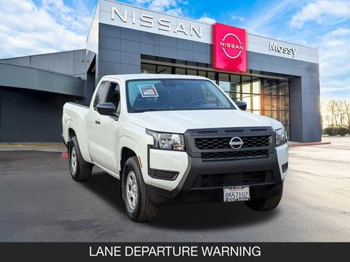 2025 Nissan Frontier S