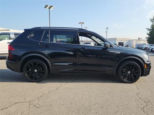 2021 Volkswagen Tiguan 2.0T SE R-Line Black