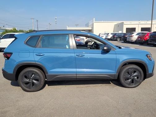 2025 Volkswagen Taos 1.5T S
