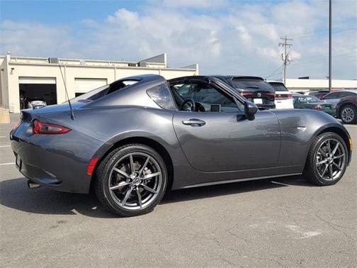 2017 Mazda MX-5 Miata SV