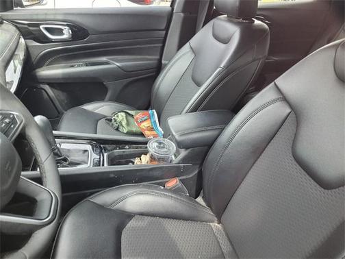 2022 Jeep Compass Altitude