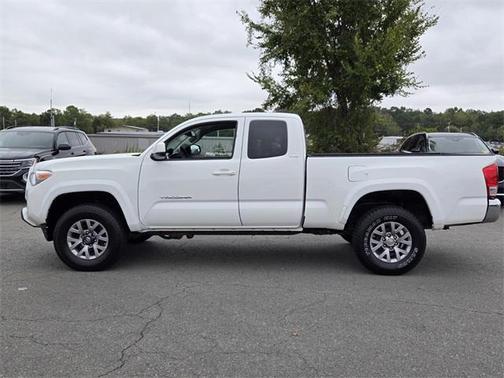 2017 Toyota Tacoma SR5