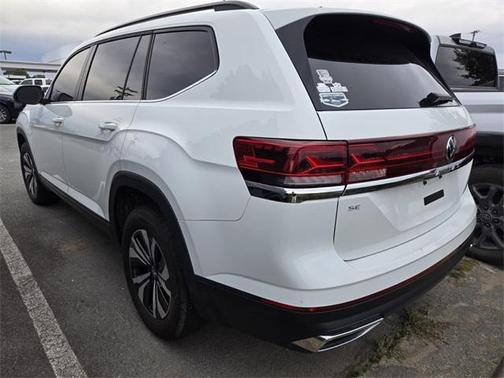2024 Volkswagen Atlas 2.0T SE