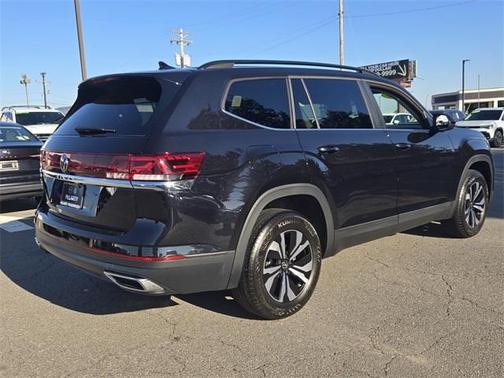 2024 Volkswagen Atlas 2.0T SE