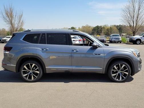2025 Volkswagen Atlas 2.0T SEL Premium R-Line