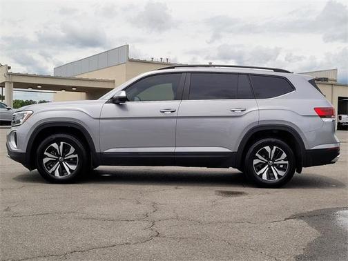 2024 Volkswagen Atlas 2.0T SE