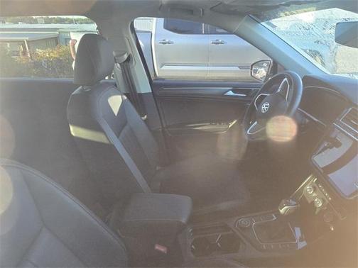 2024 Volkswagen Tiguan 2.0T Wolfsburg Edition