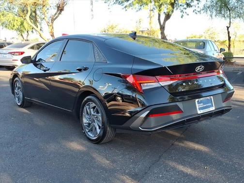 2025 Hyundai ELANTRA HEV Blue