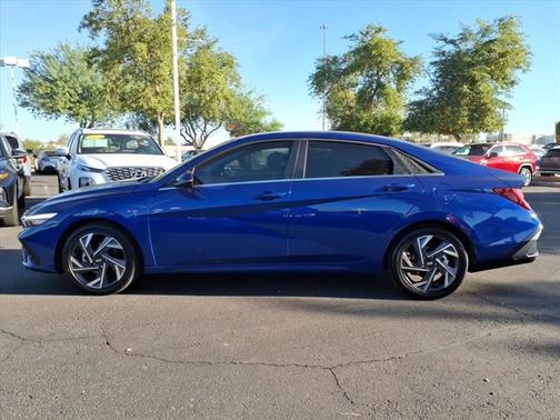 2025 Hyundai ELANTRA HEV Limited