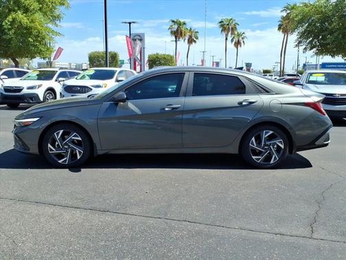 2025 Hyundai ELANTRA HEV Limited