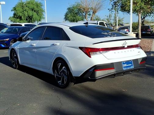 2025 Hyundai ELANTRA HEV SEL Sport