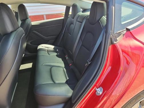2022 Tesla Model 3 Base