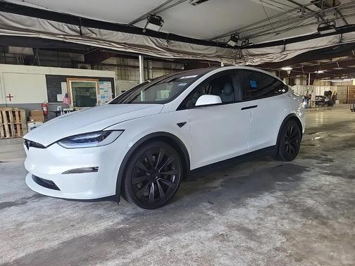 2023 Tesla Model X Standard Range