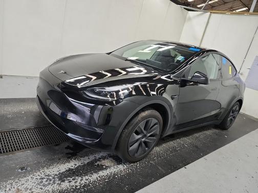 2024 Tesla Model Y Base