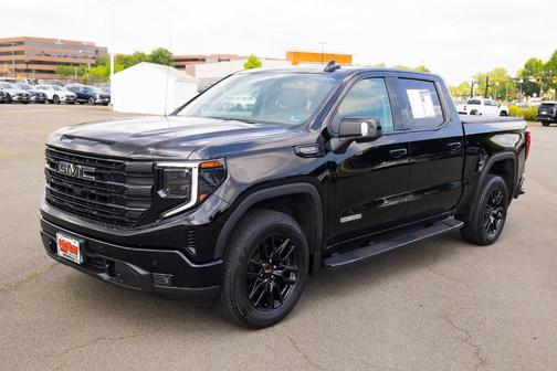 Onyx Black 2024 GMC Sierra 1500 Elevation