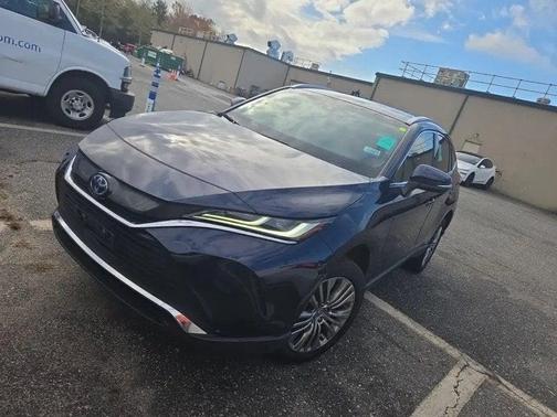 2022 Toyota Venza XLE