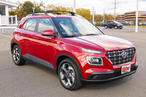 2021 Hyundai VENUE SEL