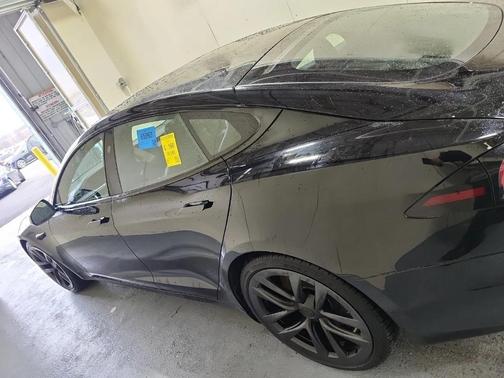 2023 Tesla Model S Standard Range