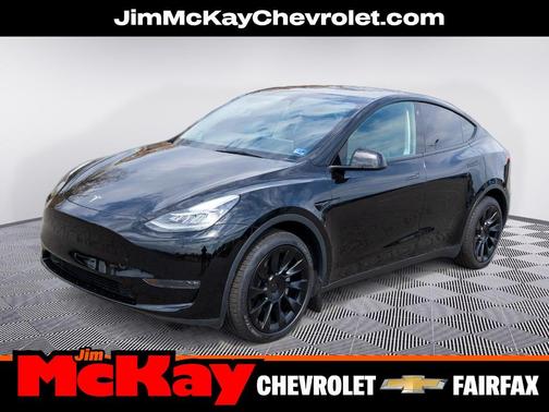 Black 2023 Tesla Model Y Long Range