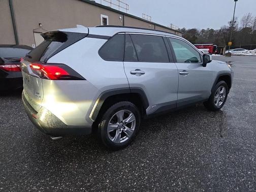 2024 Toyota RAV4 Hybrid LE