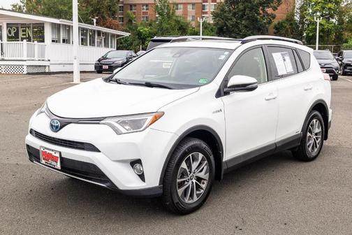 2018 Toyota RAV4 Hybrid XLE