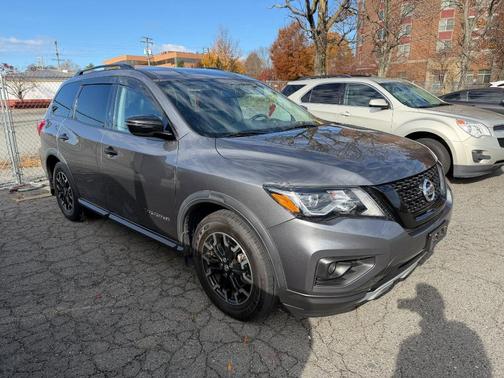 2019 Nissan Pathfinder SV