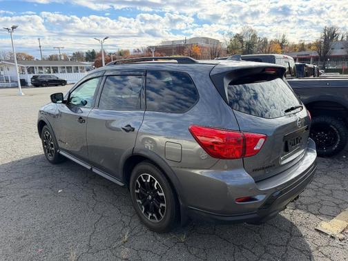 2019 Nissan Pathfinder SV
