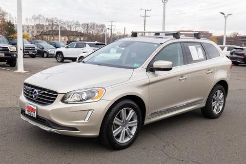 2017 Volvo XC60 T5 Inscription