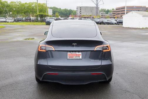 Stealth Gray 2024 Tesla Model Y Long Range