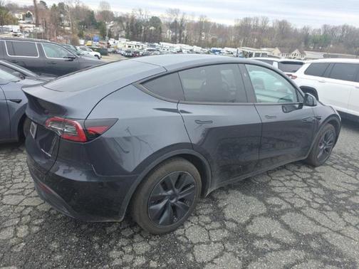 Stealth Gray 2024 Tesla Model Y Long Range