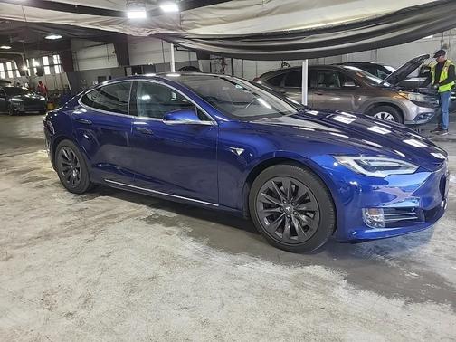 2020 Tesla Model S Long Range Plus