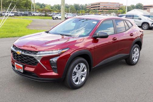 2025 Chevrolet Trax LS