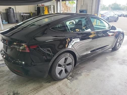 2022 Tesla Model 3 Base