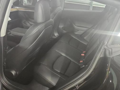 2022 Tesla Model 3 Base