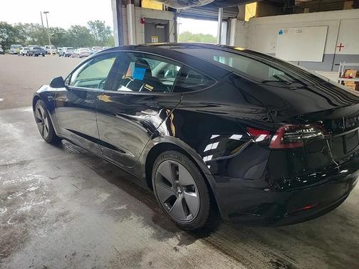 2022 Tesla Model 3 Base