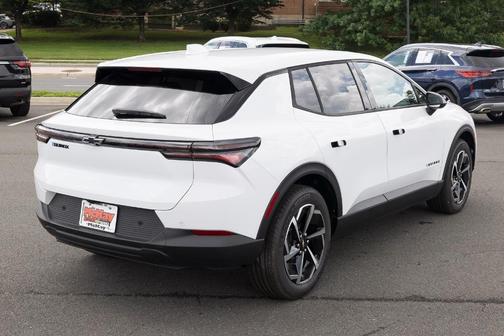 2025 Chevrolet Equinox EV LT