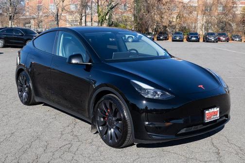 2023 Tesla Model Y Performance