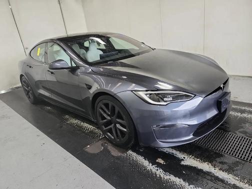 2022 Tesla Model S Base