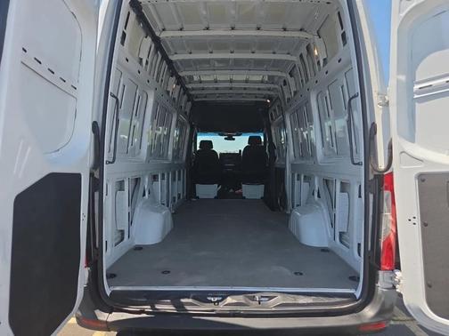 Arctic White 2023 Mercedes-Benz Sprinter 2500 High Roof