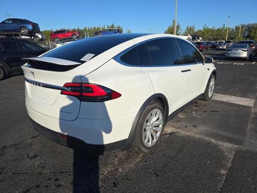 2020 Tesla Model X Long Range