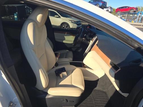 2020 Tesla Model X Long Range