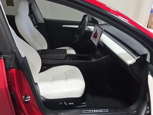 2023 Tesla Model 3 Performance