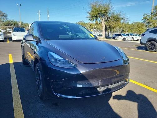 2024 Tesla Model Y Long Range