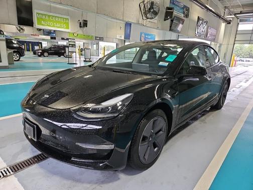2022 Tesla Model 3 Base