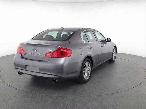 2011 INFINITI G37x Base