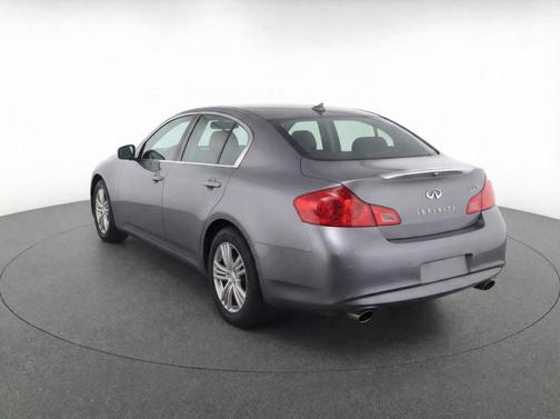 2011 INFINITI G37x Base